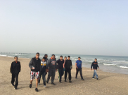 بالصور: رحلة ترفيهية لشباب من مدينة الرملة إلى شاطئ بحر نتانيا